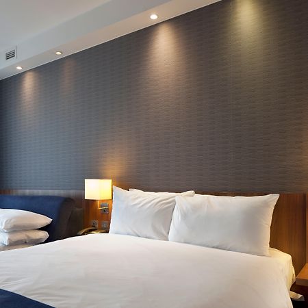 Holiday Inn Express Manchester City Centre By Ihg Exterior foto
