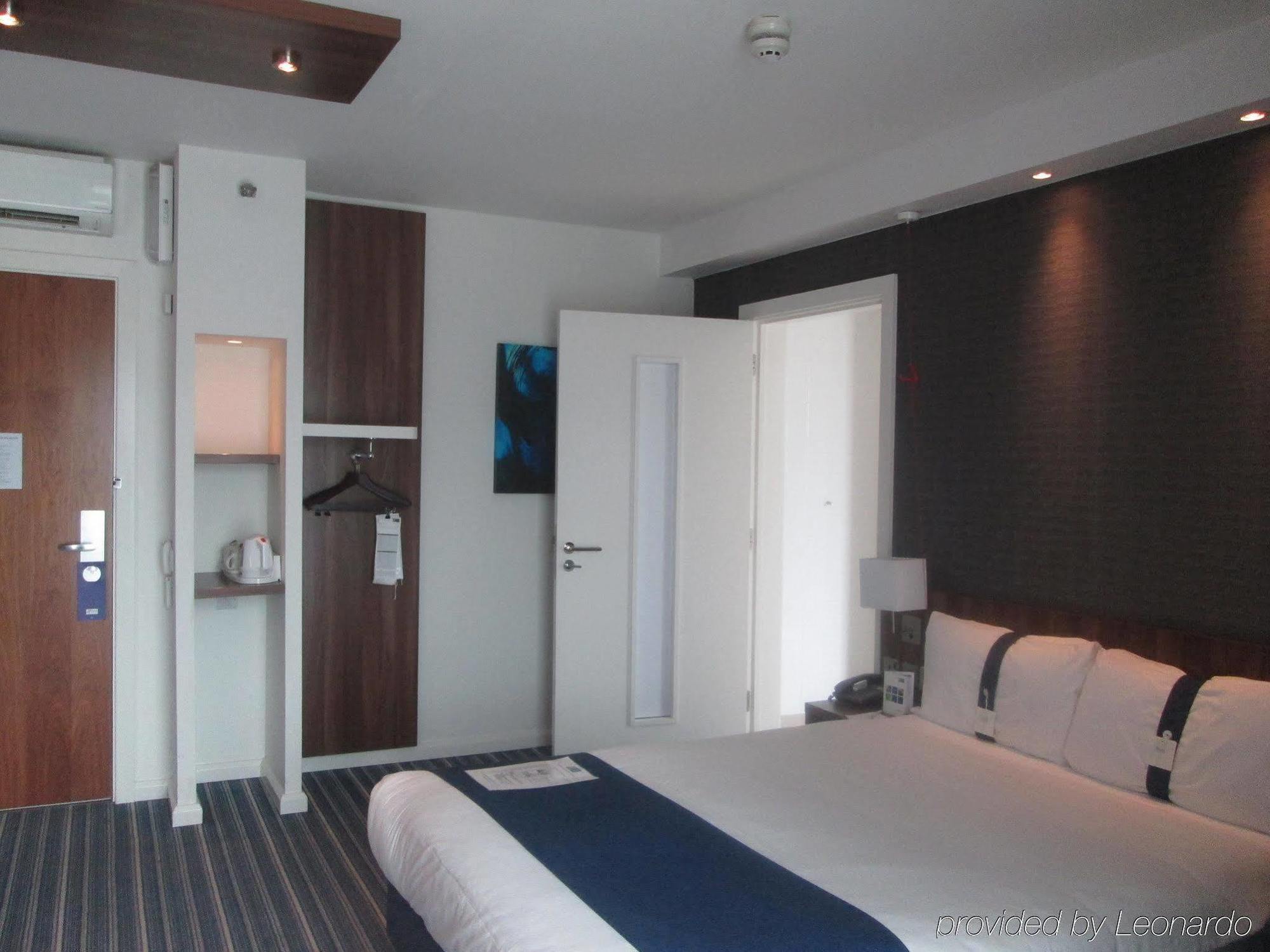 Holiday Inn Express Manchester City Centre By Ihg Exterior foto