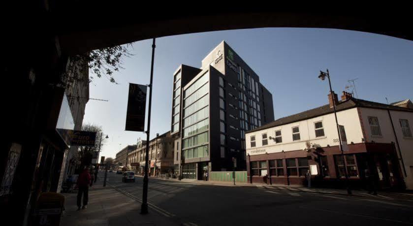 Holiday Inn Express Manchester City Centre By Ihg Exterior foto
